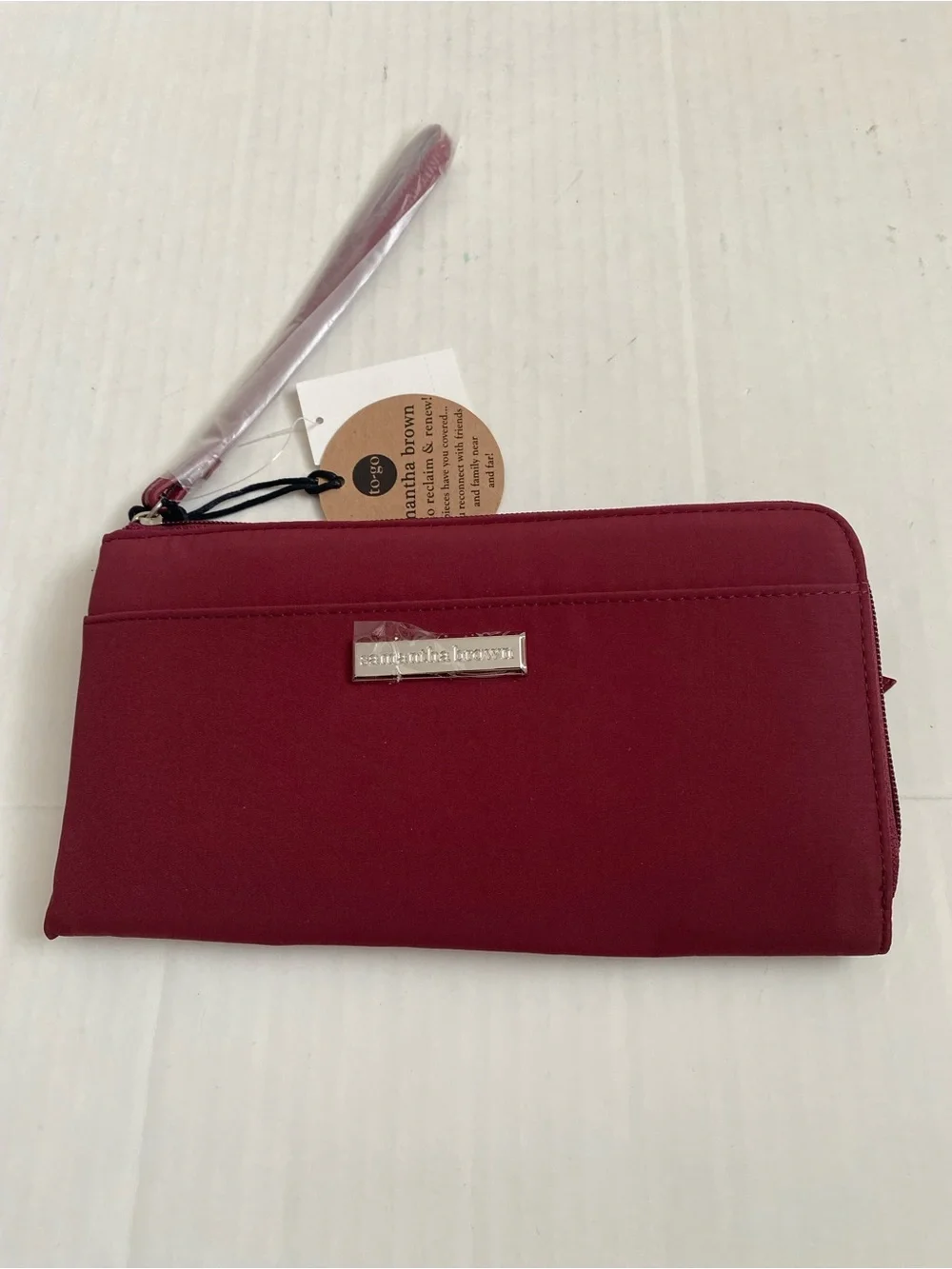 Samantha Brown To-Go RFID Travel Wallet Wristlet Red Nylon NWT